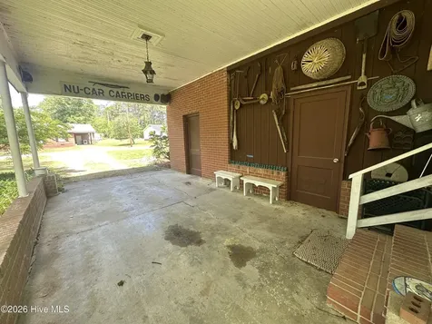604 W Woodland Avenue Woodland NC 27897