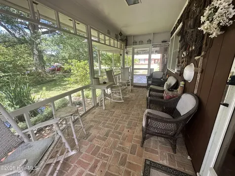 604 W Woodland Avenue Woodland NC 27897