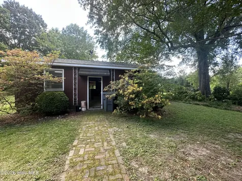 604 W Woodland Avenue Woodland NC 27897