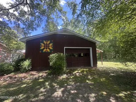 604 W Woodland Avenue Woodland NC 27897