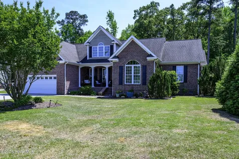 135 Staffordshire Drive New Bern NC 28562