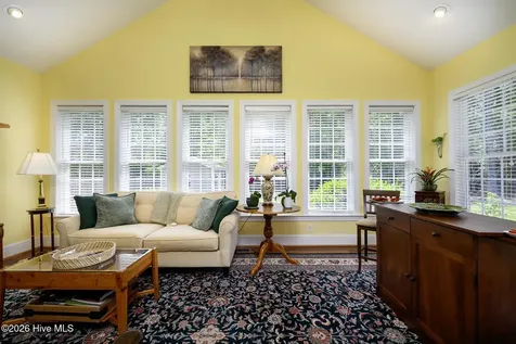 135 Staffordshire Drive New Bern NC 28562