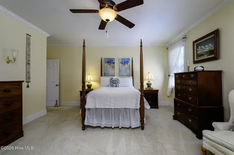 135 Staffordshire Drive New Bern NC 28562