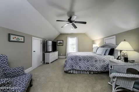 135 Staffordshire Drive New Bern NC 28562