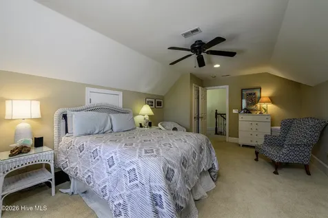 135 Staffordshire Drive New Bern NC 28562