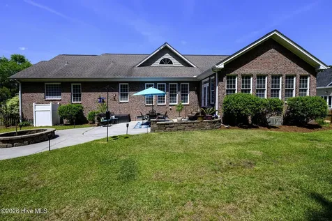 135 Staffordshire Drive New Bern NC 28562