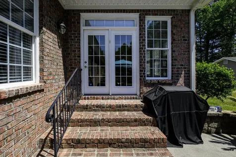 135 Staffordshire Drive New Bern NC 28562