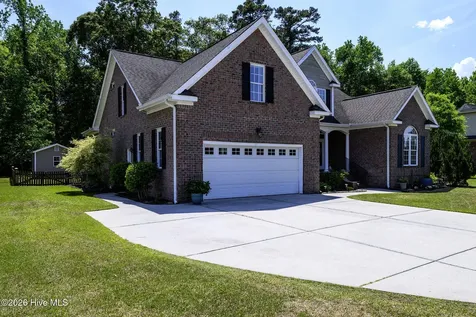 135 Staffordshire Drive New Bern NC 28562