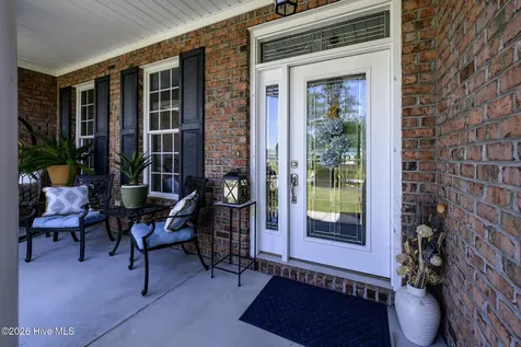 135 Staffordshire Drive New Bern NC 28562