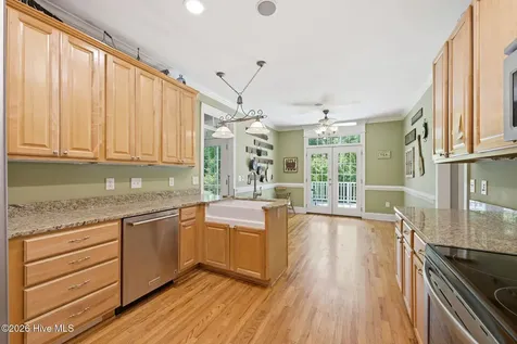 202 Emmen Road New Bern NC 28562