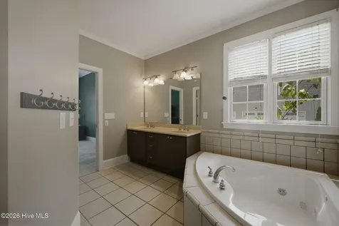 202 Emmen Road New Bern NC 28562