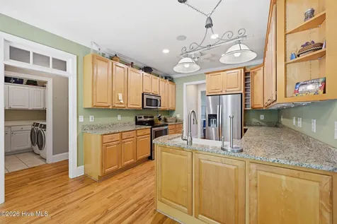 202 Emmen Road New Bern NC 28562