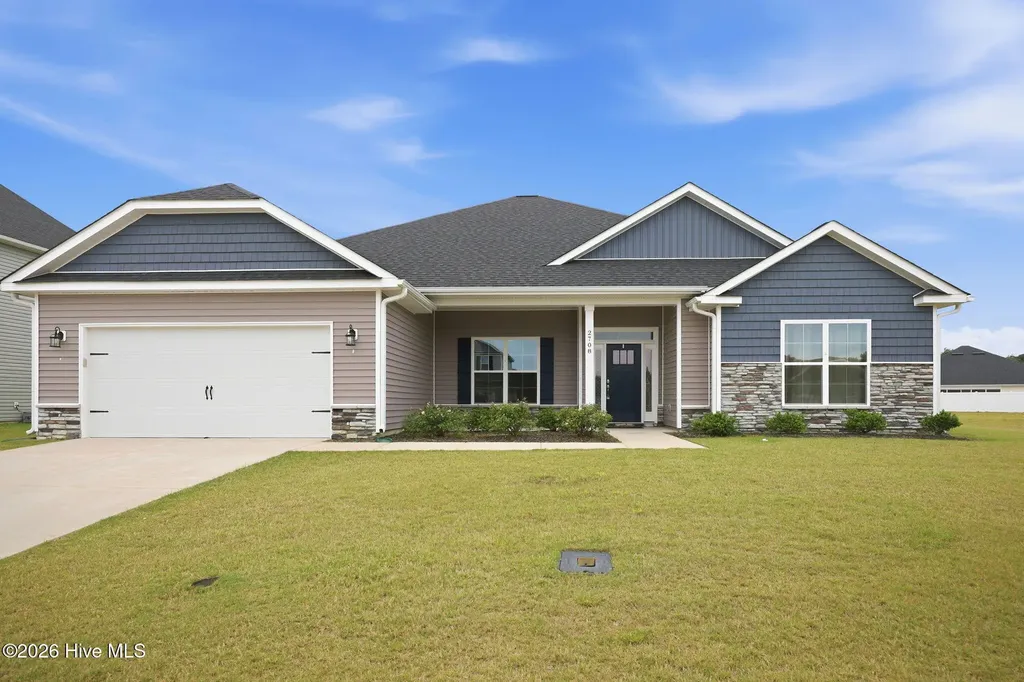 2708 Chalet Circle Winterville NC 28590