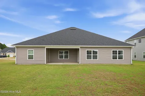 2708 Chalet Circle Winterville NC 28590