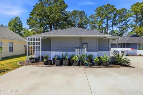 143 Red Bird Lane Hampstead NC 28443