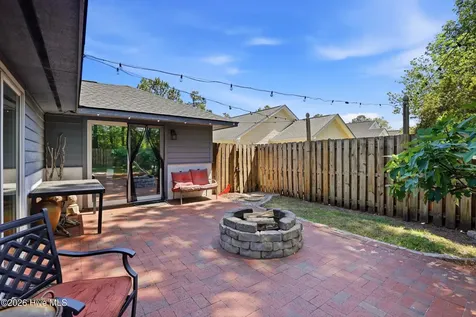 143 Red Bird Lane Hampstead NC 28443