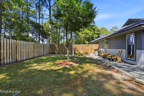 143 Red Bird Lane Hampstead NC 28443