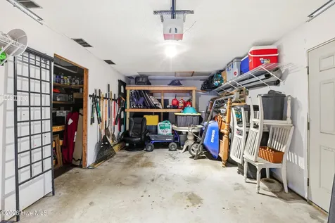 143 Red Bird Lane Hampstead NC 28443