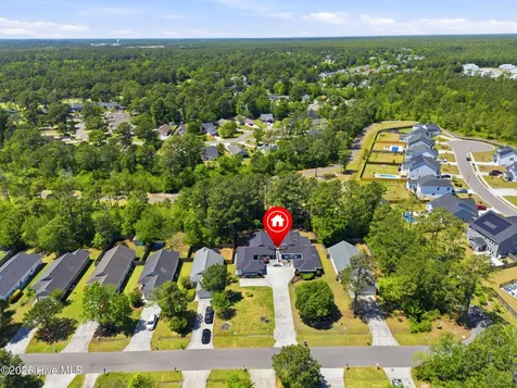 143 Red Bird Lane Hampstead NC 28443