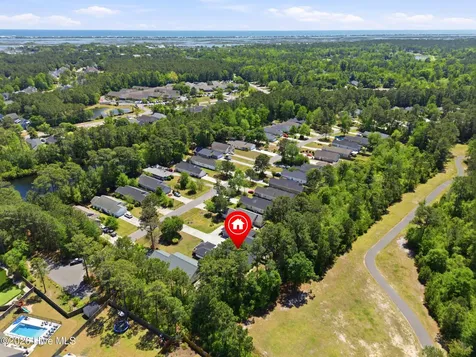 143 Red Bird Lane Hampstead NC 28443