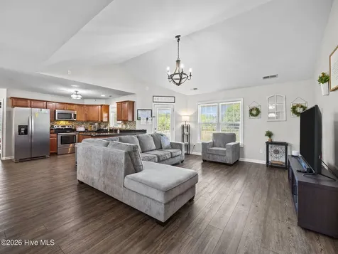 209 Cherry Blossom Drive Richlands NC 28574