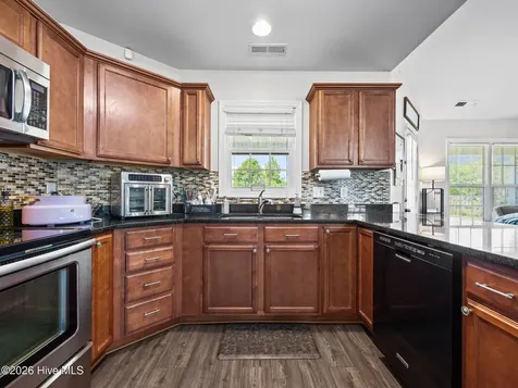 209 Cherry Blossom Drive Richlands NC 28574