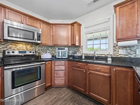 209 Cherry Blossom Drive Richlands NC 28574