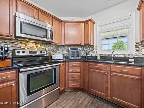 209 Cherry Blossom Drive Richlands NC 28574