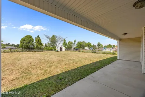 209 Cherry Blossom Drive Richlands NC 28574