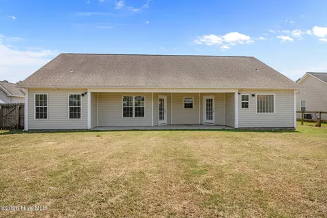 209 Cherry Blossom Drive Richlands NC 28574