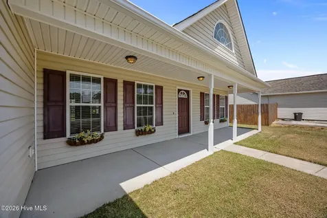209 Cherry Blossom Drive Richlands NC 28574