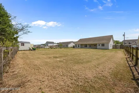 209 Cherry Blossom Drive Richlands NC 28574