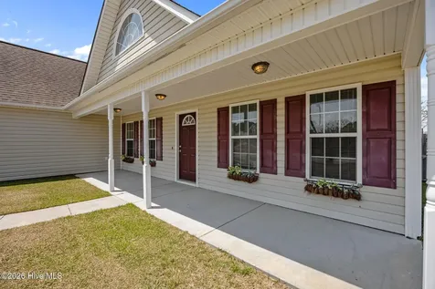 209 Cherry Blossom Drive Richlands NC 28574