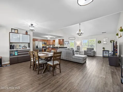 209 Cherry Blossom Drive Richlands NC 28574