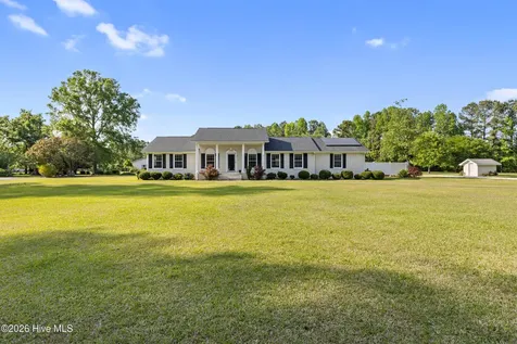 1600 Nc Hy 53 W Burgaw NC 28425