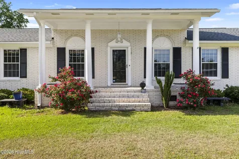 1600 Nc Hy 53 W Burgaw NC 28425