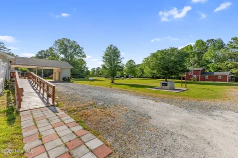 1600 Nc Hy 53 W Burgaw NC 28425