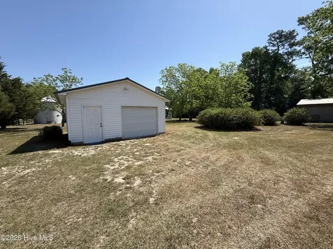 197 Old 87 Road Elizabethtown NC 28337