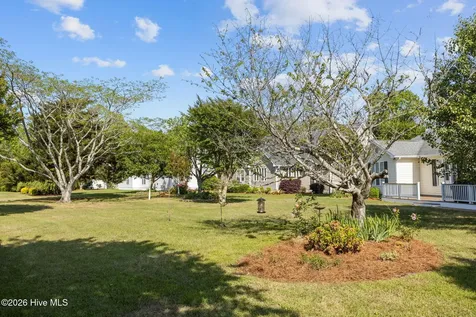 112 Carefree Lane Morehead City NC 28557