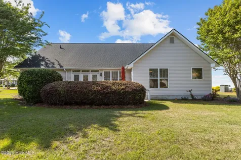 112 Carefree Lane Morehead City NC 28557