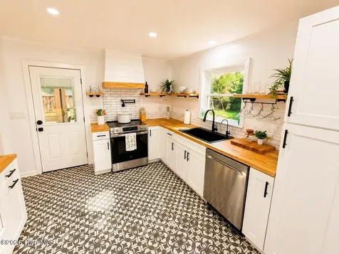 34 Holland Drive Castle Hayne NC 28429