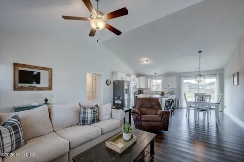 520 Poults Drive Richlands NC 28574