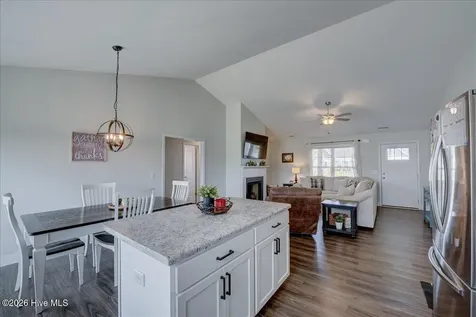 520 Poults Drive Richlands NC 28574