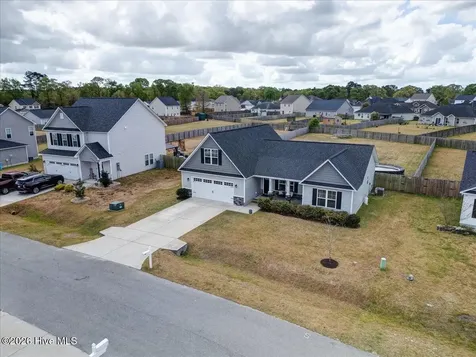 520 Poults Drive Richlands NC 28574