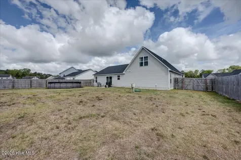 520 Poults Drive Richlands NC 28574