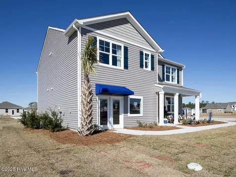 302 Log Trail Jacksonville NC 28546