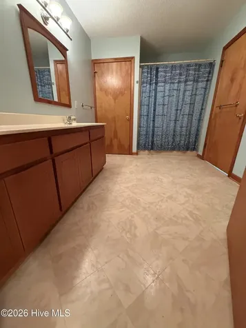 201 W Island Trail Hertford NC 27944