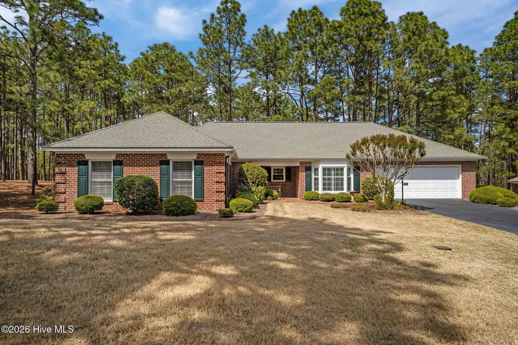 26 Ashley Court Southern Pines NC 28387