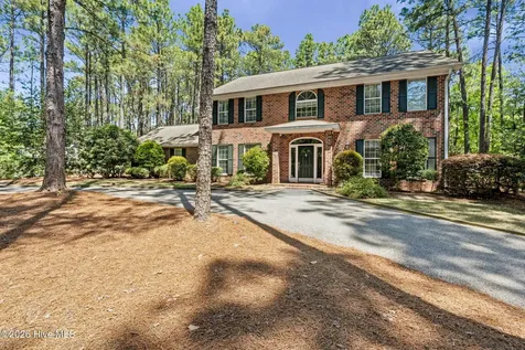 95 El Dorado Street Pinehurst NC 28374