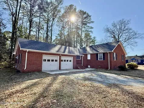 202 Brinkley Place Plymouth NC 27962